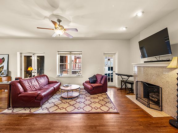 4th image of 5942 S King Dr Unit 3N