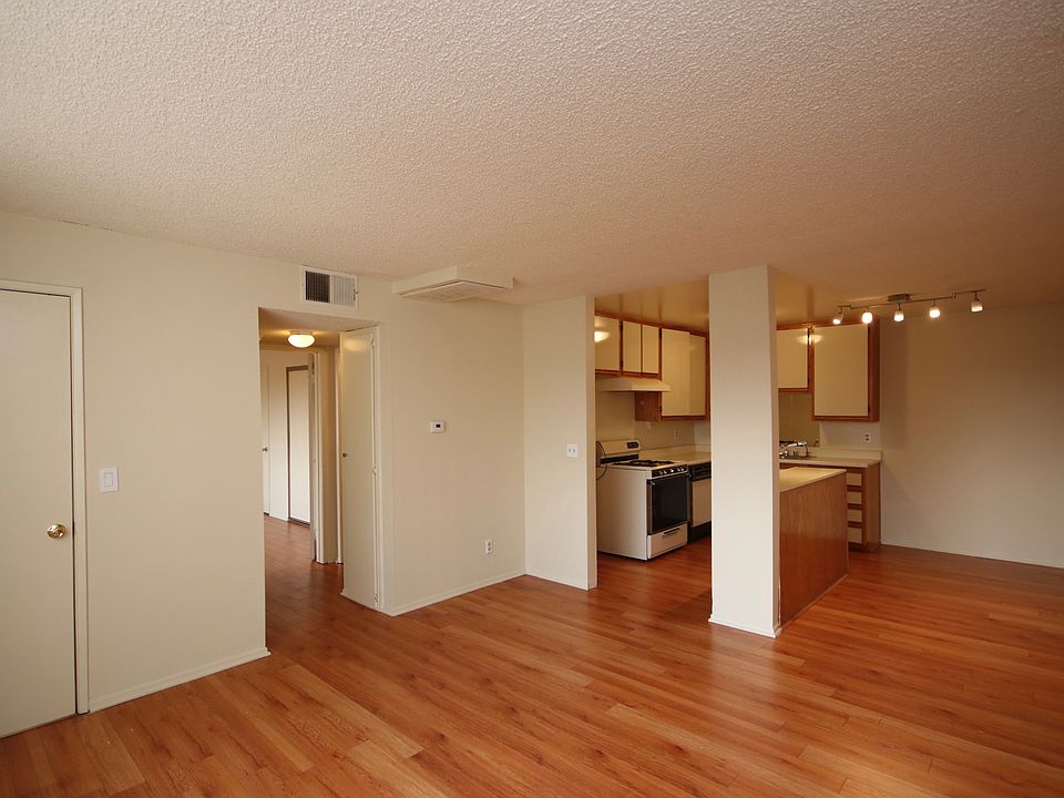 1st image of 618 W California Ave APT 4