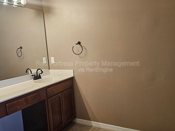 5th image of 8271 Village Edge Cir APT 3