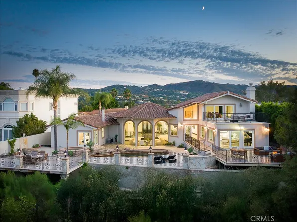 4440 Bergamo Dr, Encino, CA 91436