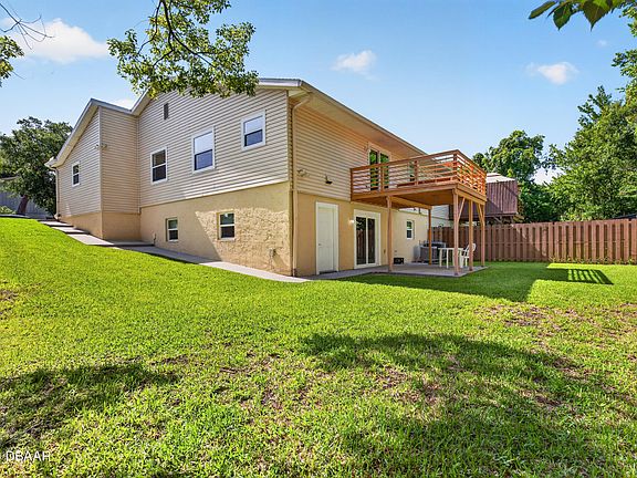 2nd image of 51 Sandpiper Cir