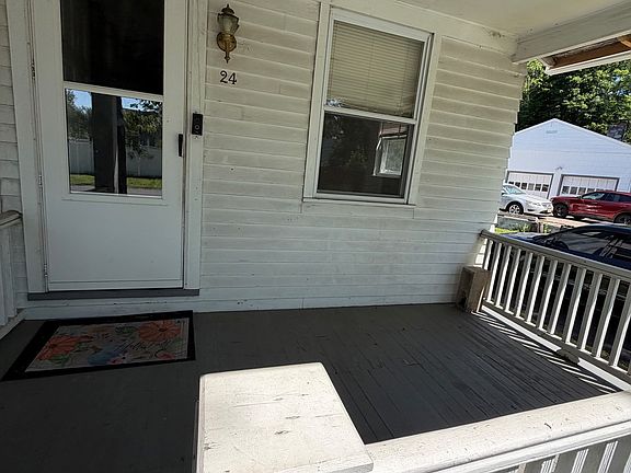 2nd image of 24 Braeburn Dr