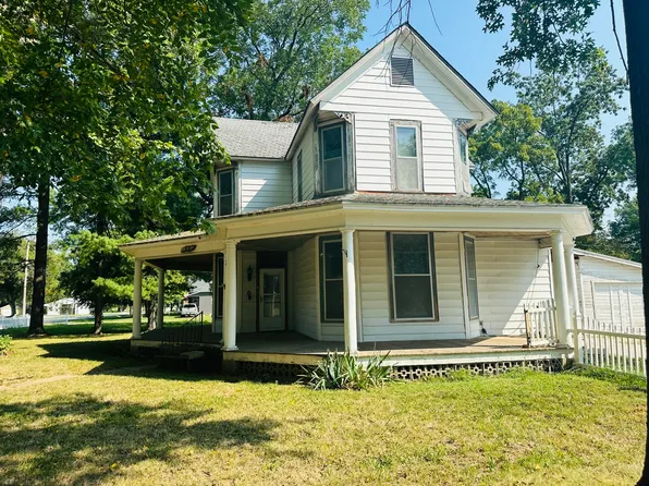 102 E 3rd Street Street, Lockwood, MO 65682