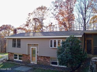 29 Rapp Rd, Austerlitz, NY 12017