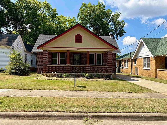 3rd image of 719 W 17th St