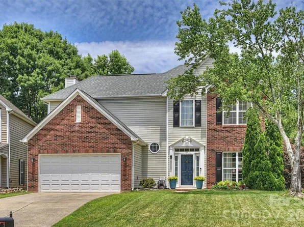 6311 Tunston Ln, Charlotte, NC 28269