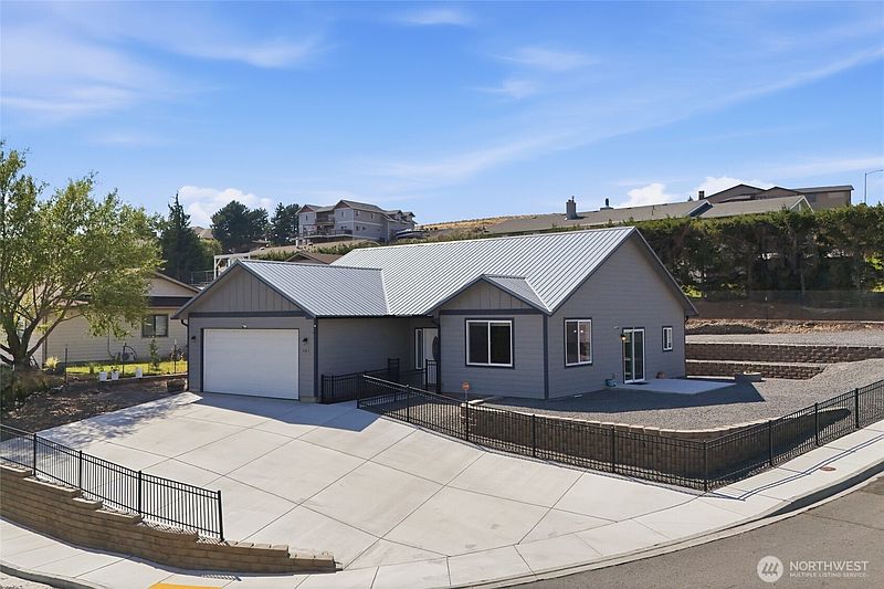 2nd image of 481 Patrick Road