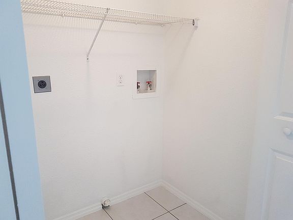 5th image of 125 Beaty Ct #125