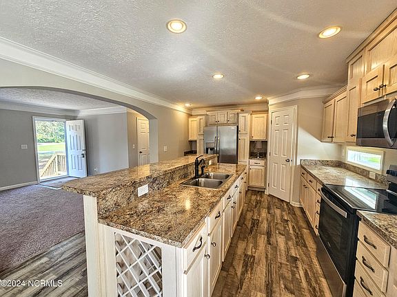 4th image of 3988 W Red Oak Drive