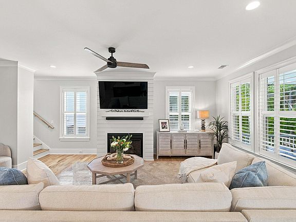 2nd image of 1561 Red Tide Rd