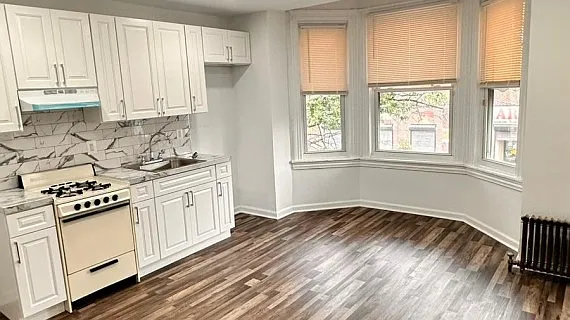 1 bed, 270 sqft, $1,100 — Photo 3