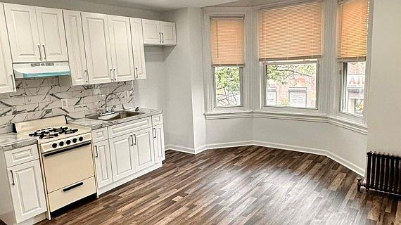 3rd image of 1643 W Lehigh Ave APT 2