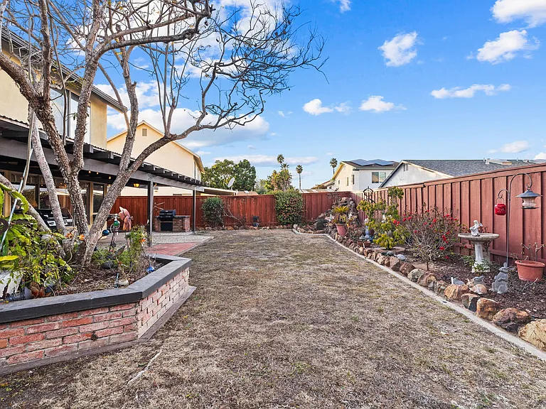 8916 Capricorn Way — Photo 99