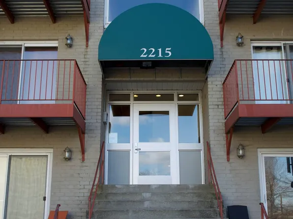 2215 Hunter Pl SE APT 202, Washington, DC 20020