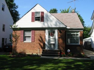 1900 Staunton Rd, Cleveland Heights, OH 44118