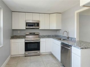 1828 Pine Valley Dr APT 112, Fort Myers, FL 33907