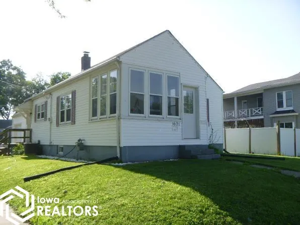 1621 S Central Ave, Burlington, IA 52601