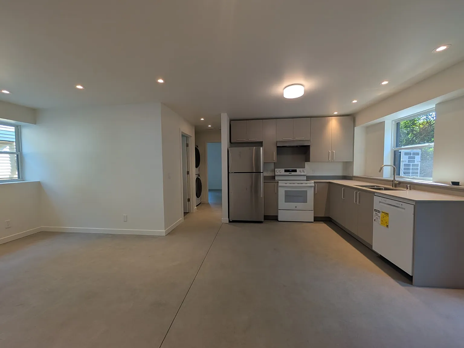 2 bed, 1000 sqft, $2,650 — Photo 4