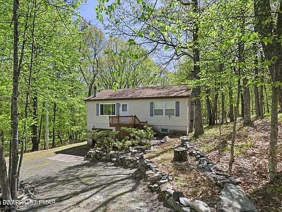 3rd image of 140 Whippoorwill Dr