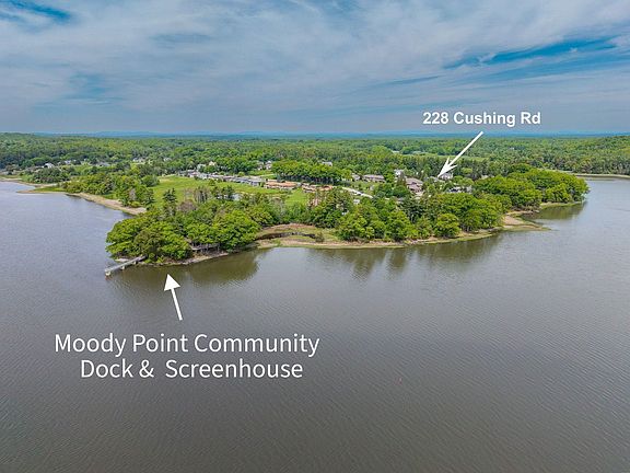 3rd image of 228 Cushing Road