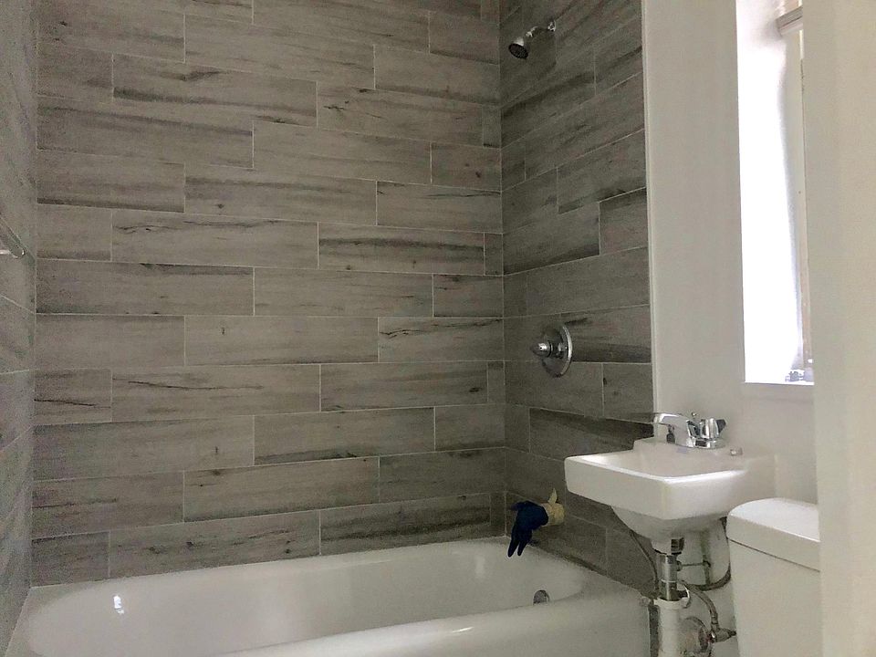 2nd image of 50 Jones St APT 102