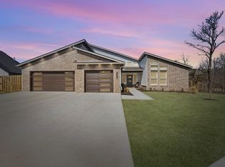 1332 Bunker Dr, Pea Ridge, AR 72751