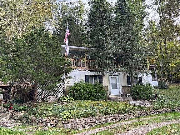 2nd image of 4929 Elk River Rd