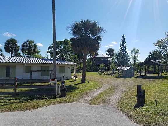 2nd image of 1169 Dolphin Ln