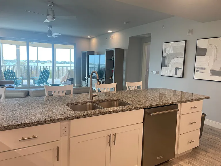 260 Hidden Bay Dr #401 — Photo 8