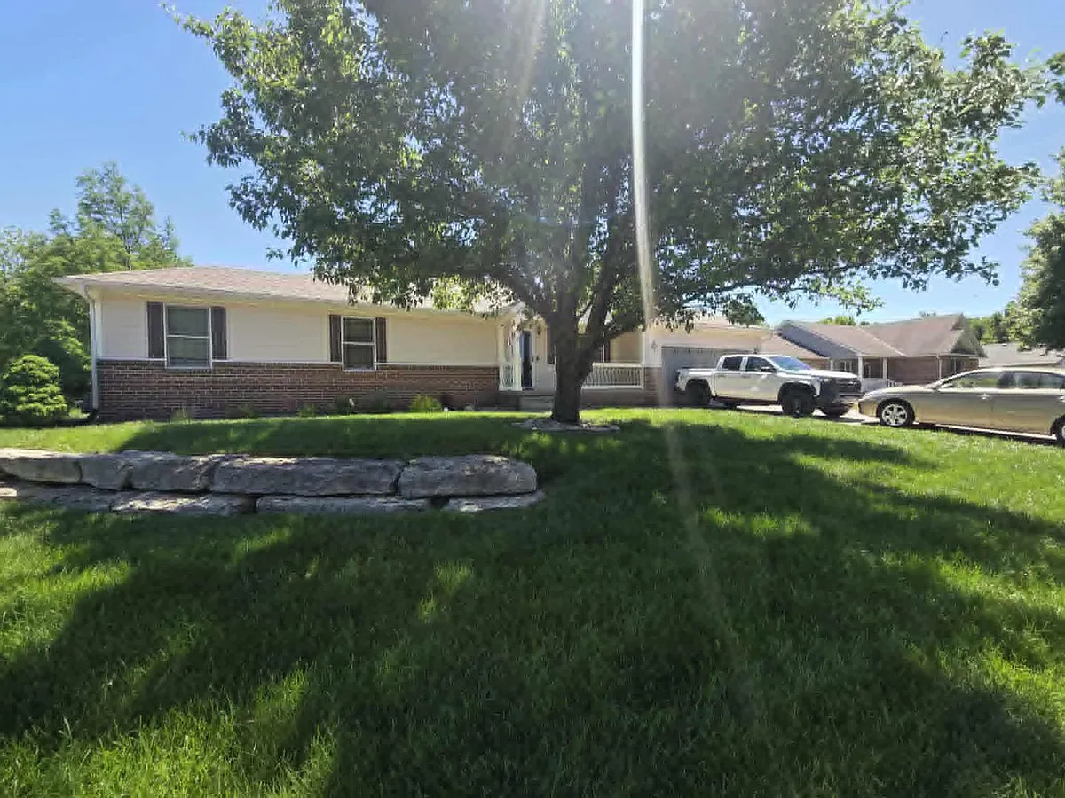 Building Photo - 8732 Eagles Landing Dr