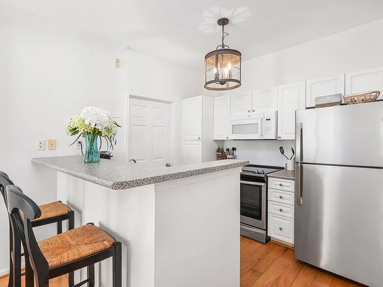 130 River Landing Dr #7106 — Photo 2