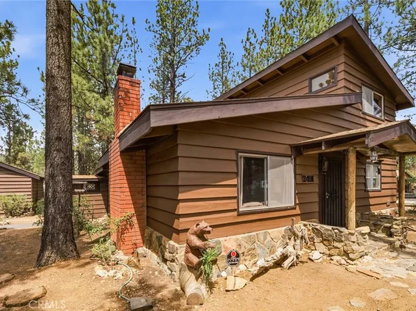 833 Norwood Ln, Big Bear City, CA 92314