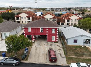 105 Valladolid Ave, Laredo, TX 78046