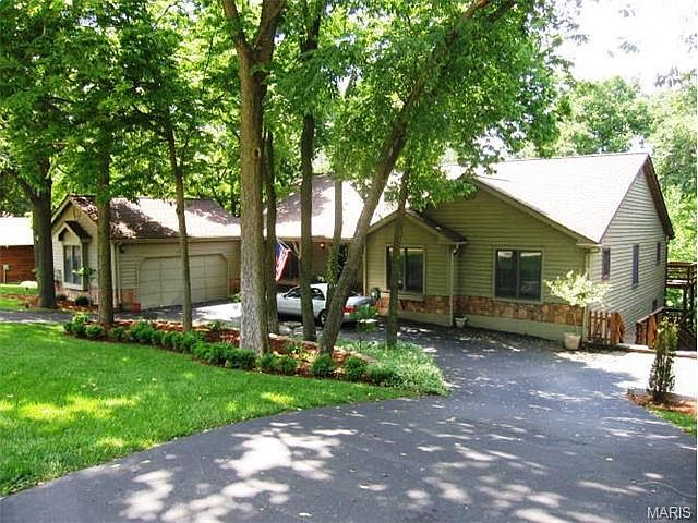 1st image of 555 Shadowridge Dr