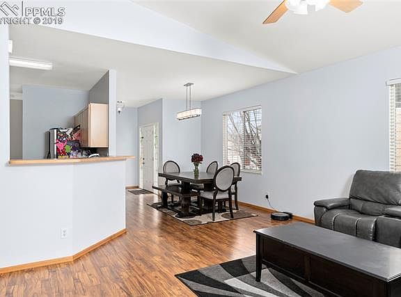 3rd image of 7235 Mount Higgins Hts