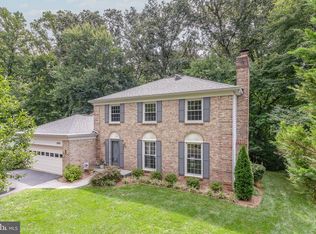 5825 Oakland Park Dr, Burke, VA 22015