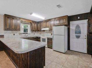 6274 Greenwood Dr, Milton, FL 32570