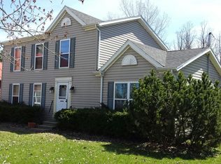 17 Champlain St, Rouses Pt, NY 12979