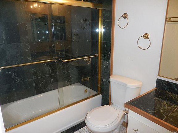 4th image of 866 Tamalpais Ave APT F