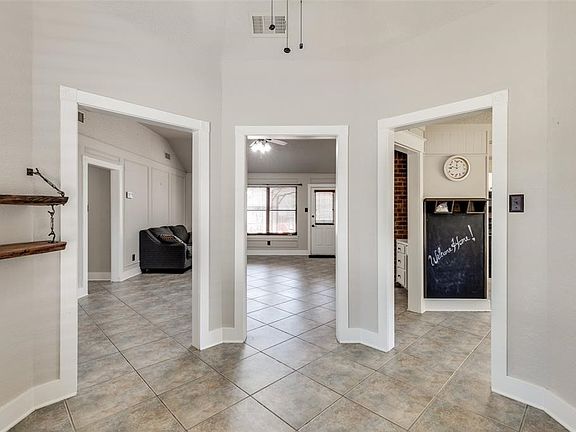 3rd image of 6232 Blossom Dr