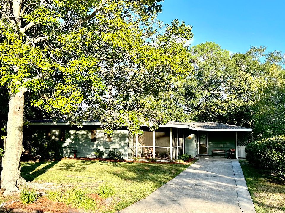 1st image of 2007 Crescent Dr