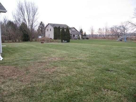2nd image of 5908 Garden Grove Dr