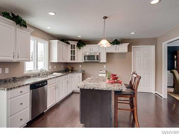 2nd image of 9408 Pinyon Ct