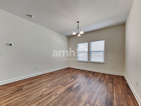 5th image of 152 Baltic Ave