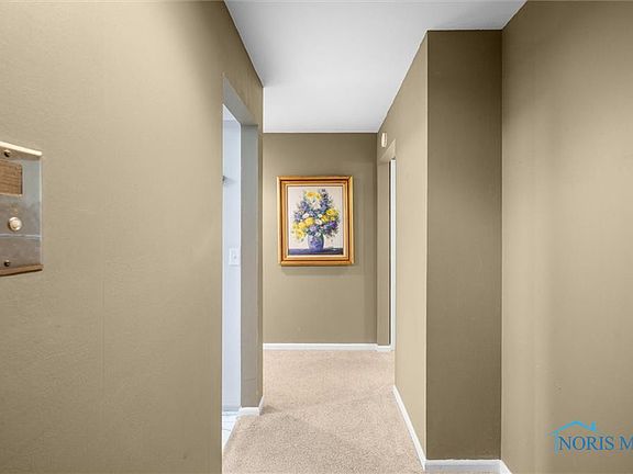 4th image of 5679 Monroe St Unit 913