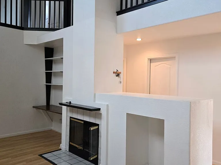 647 Vista Ct — Photo 11