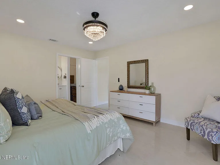 181 Aruba Ln — Photo 23