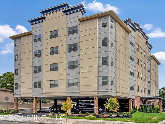 2nd image of 737-745 N Broad St APT 204