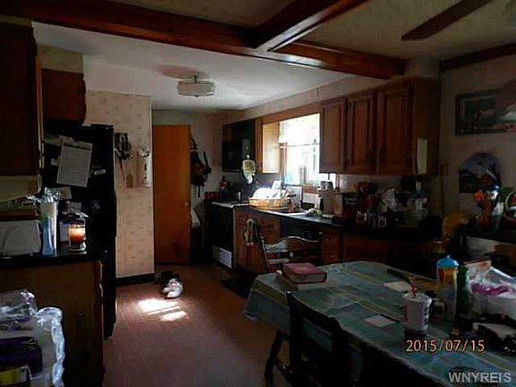 2nd image of 74 Dania Dr