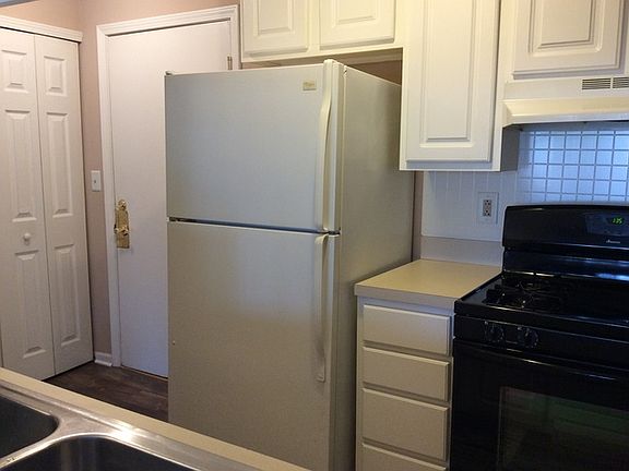 4th image of 1850 Tall Oaks Dr Unit 1207